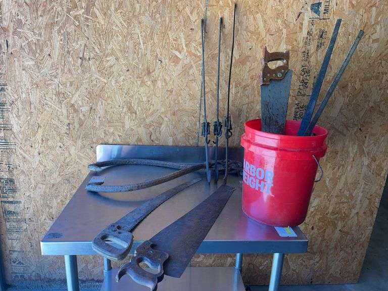 Swiveling Log Lifting Tongs & image