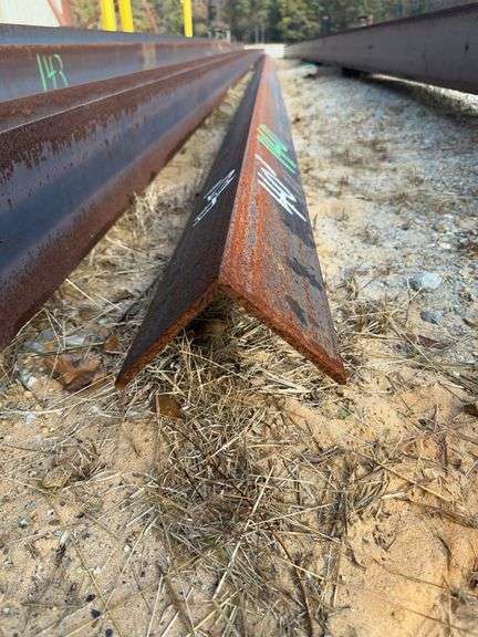 (1) 40' x 5” x 5" Angle image