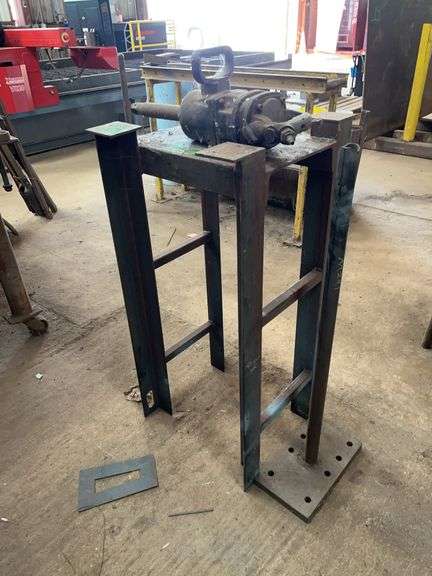 Work Stand & 1" Air Impact Wrench image