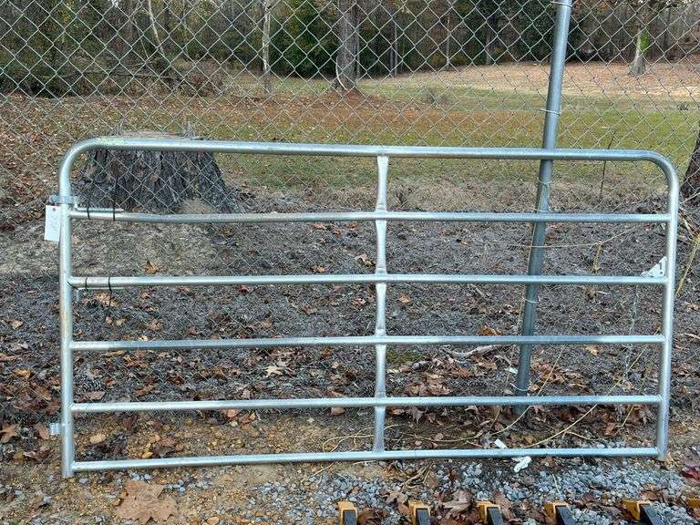 8 Ft. Farm Gate image