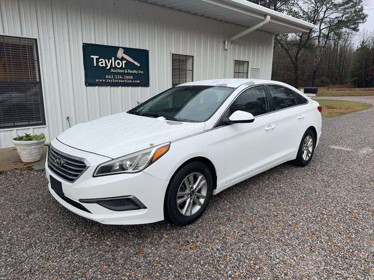 2016  HYUNDAI  Sonata Car image