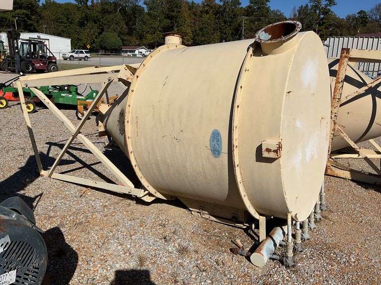2 Silos on Stands with Ladder image