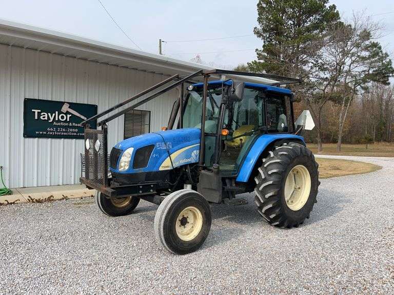 New Holland T 5060 Tractor image