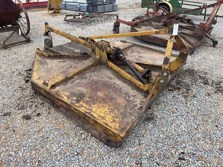 3 Pt. 7' Woods Cadet Bushog image