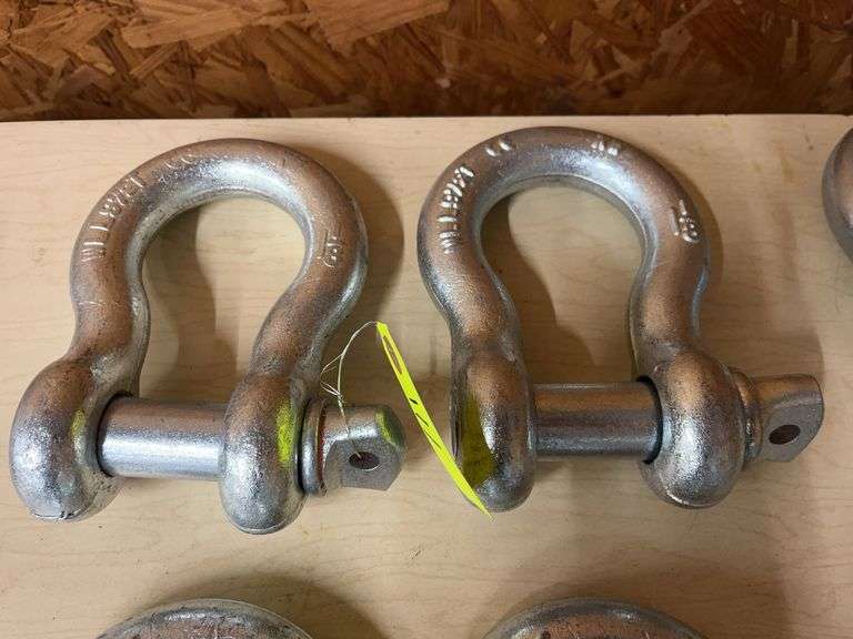 (2) 9.5 T 1-1/8" Anchor Shackles image