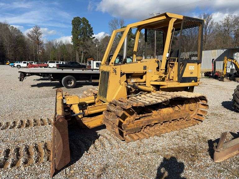 Caterpillar D3C LGP Dozer image