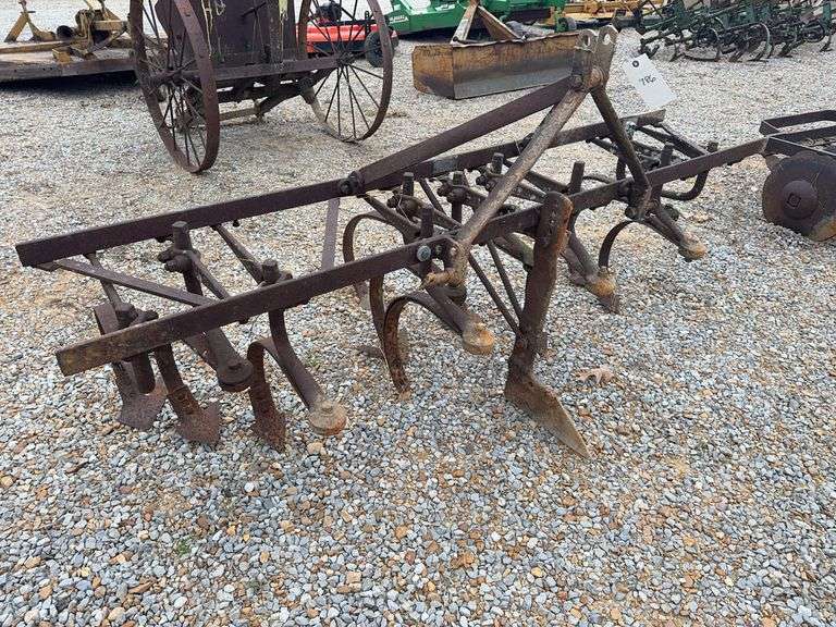 3PT Hitch 2 Row Cultivator image