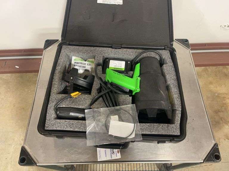 Fluorescent Dye Penetrant Kit image