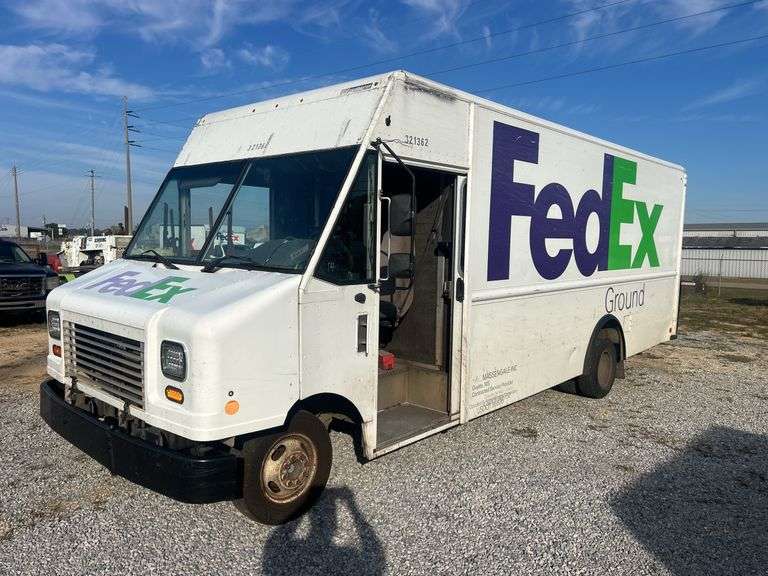 2015 Ford Box Van image