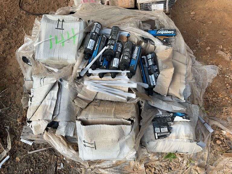 (1) Pallet Liquid Rock image