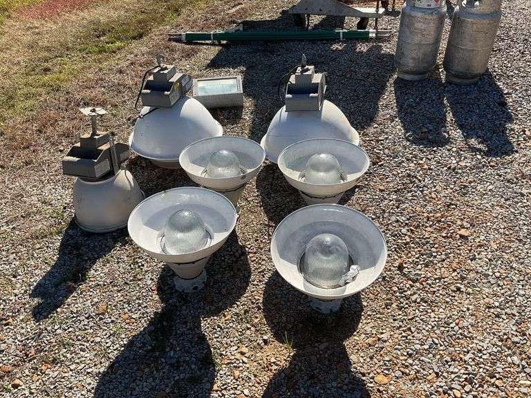 (4) Overhead Lights image