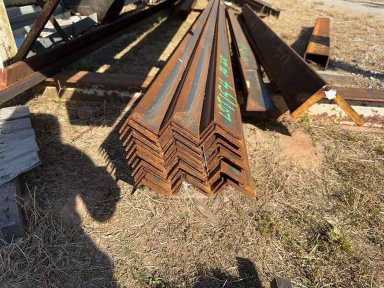 (36) 20' x 3” x 2” & 20' x 8" x 1/2” Tube image