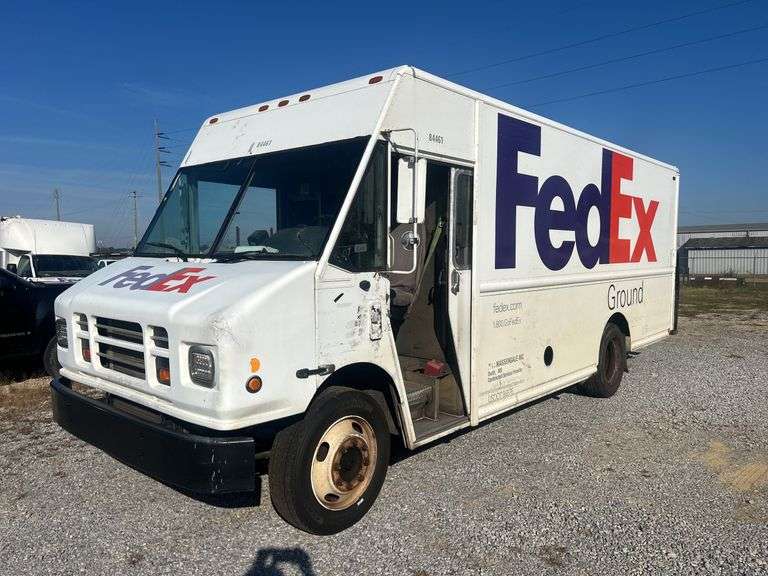 2007 FREIGHTLINER MT 55 Chassis Van image