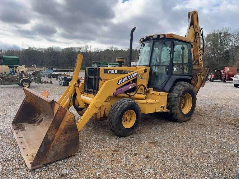 John Deere 710 Backhoe image