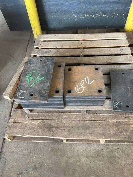 (18) Steel Plate Plates - Measurements Below image