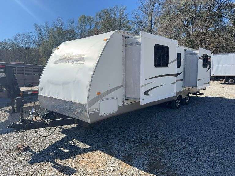 2011  CROSSROADS  Crossroads Camper image