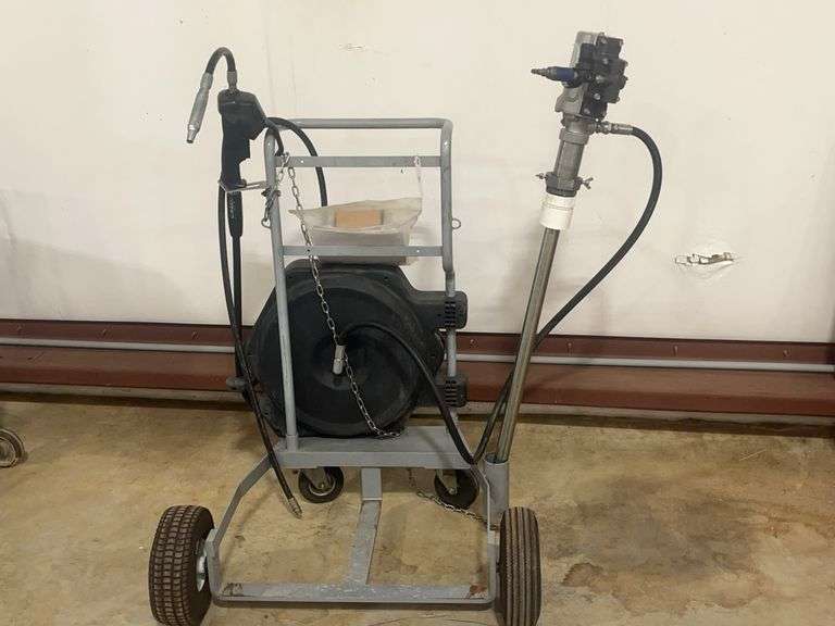 Graco LD Series 55 Gallon Mobile Oil Pump image