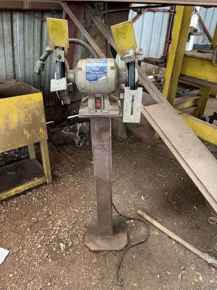 Pedestal Grinder 6 inch image