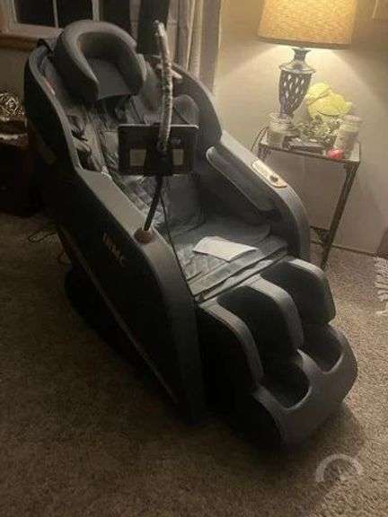 High-End 8D Massage Chair image