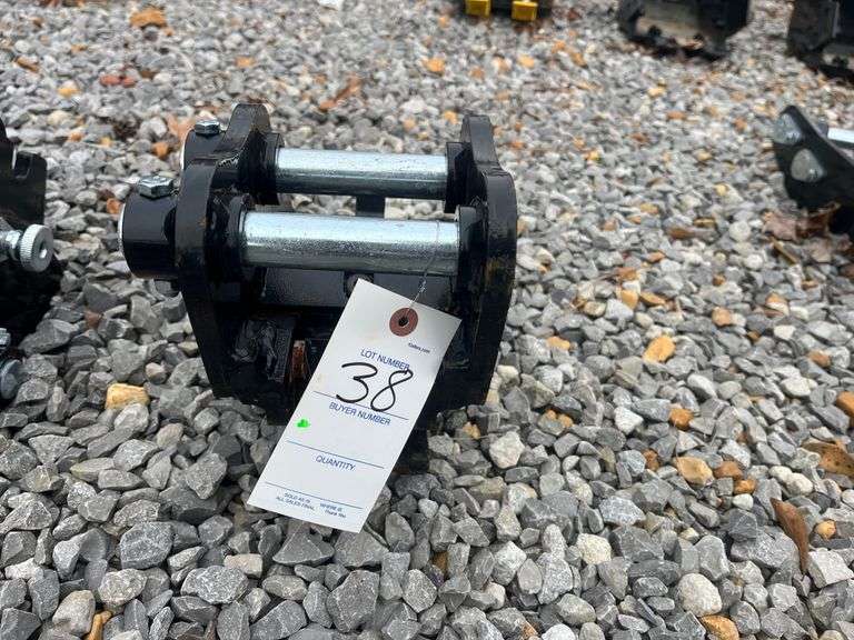 Semi-Automatic Quick-Changer image