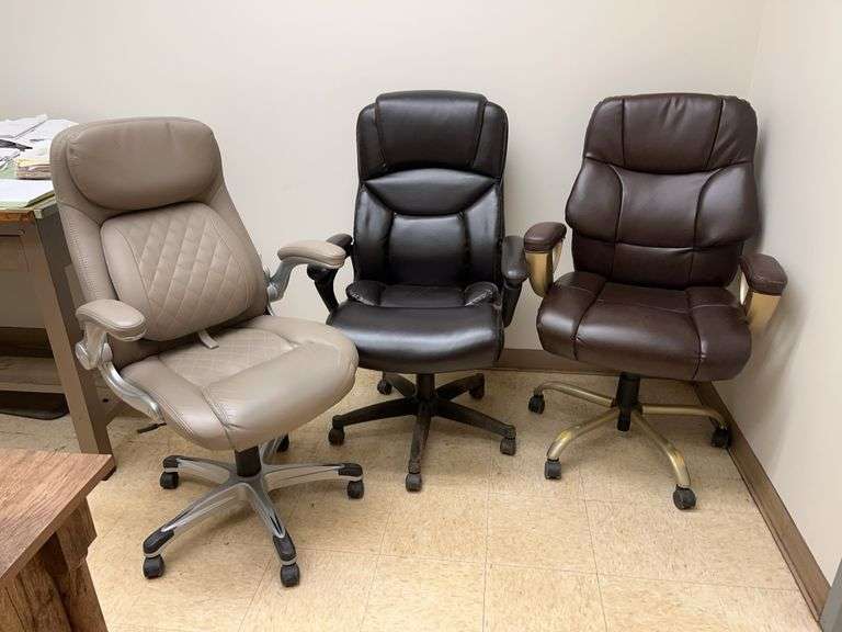 (3) Rolling Office Chairs image