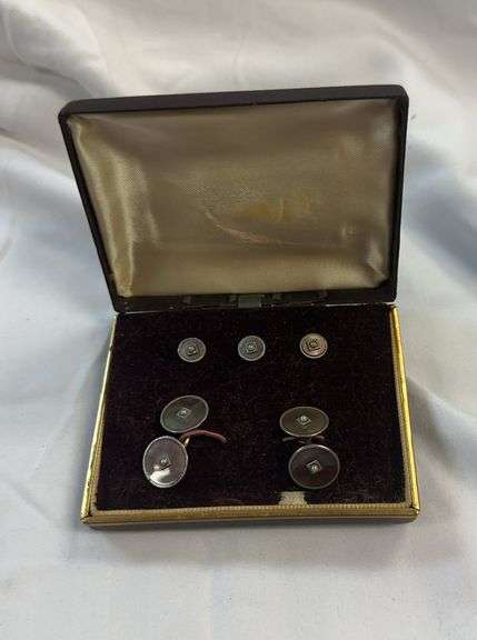 Art Deco Kum A Part Platinum Front Abalone Shell Stud Set image