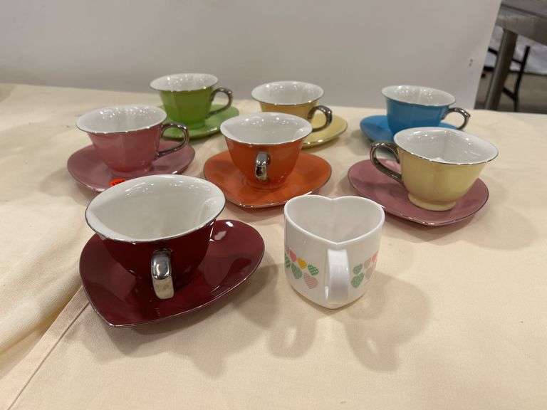 Classic Coffee and Tea Heart Cups & Saucers, 1 Childs Cup image