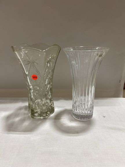 2 Vases, 1 Mikasa image