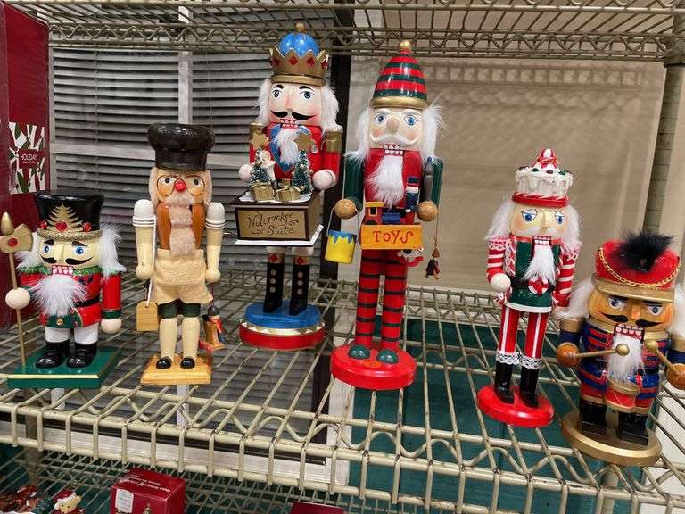 (6) Nutcrackers image