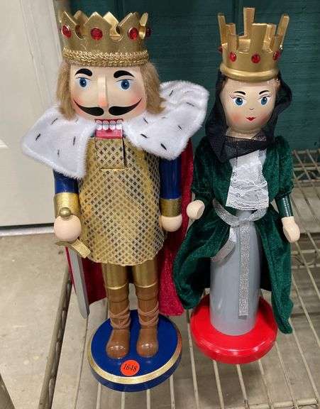 (2) Nutcrackers image