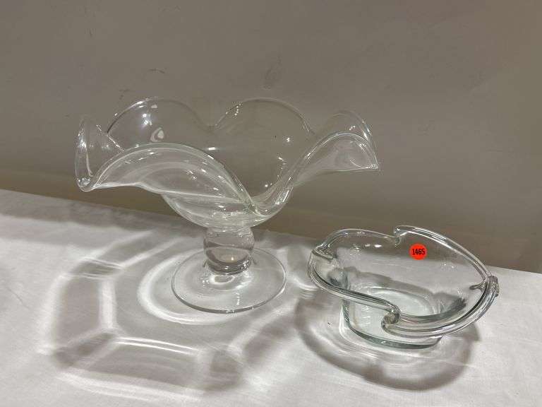 Fluted Pedestal Dish & Bowl image