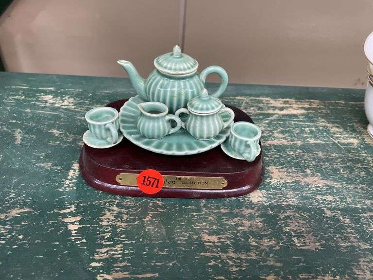 Miniature Tea Set image