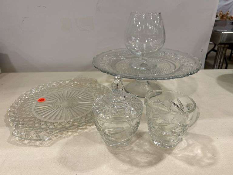Clear Glassware image