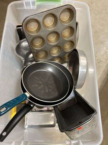 Baking Pans, 2 Skillets image