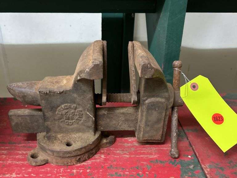 Vise American Scale Co. K.C. Mo. 4" Jaws image