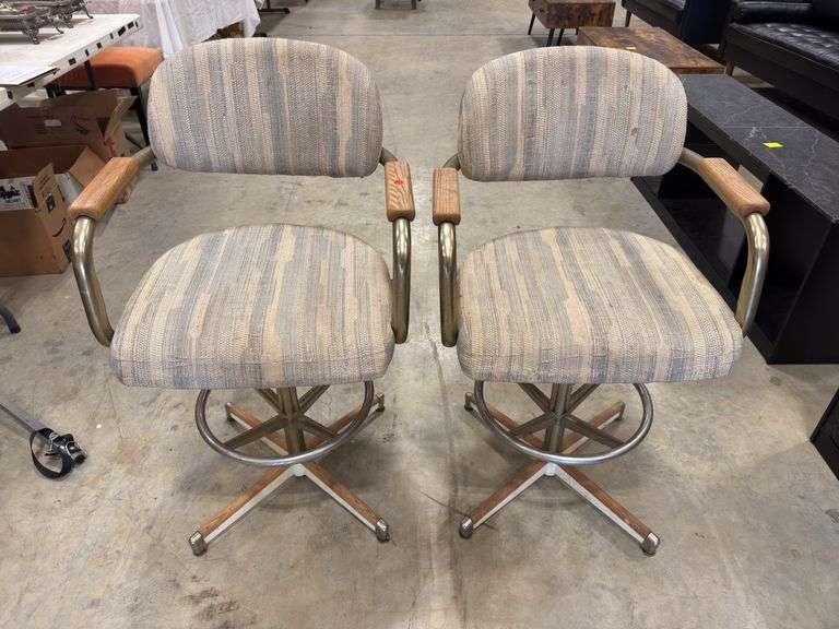 Pair of Vintage Swivel Bar Stools image