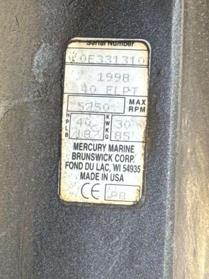 1998 Bass Tracker Pro Team 165