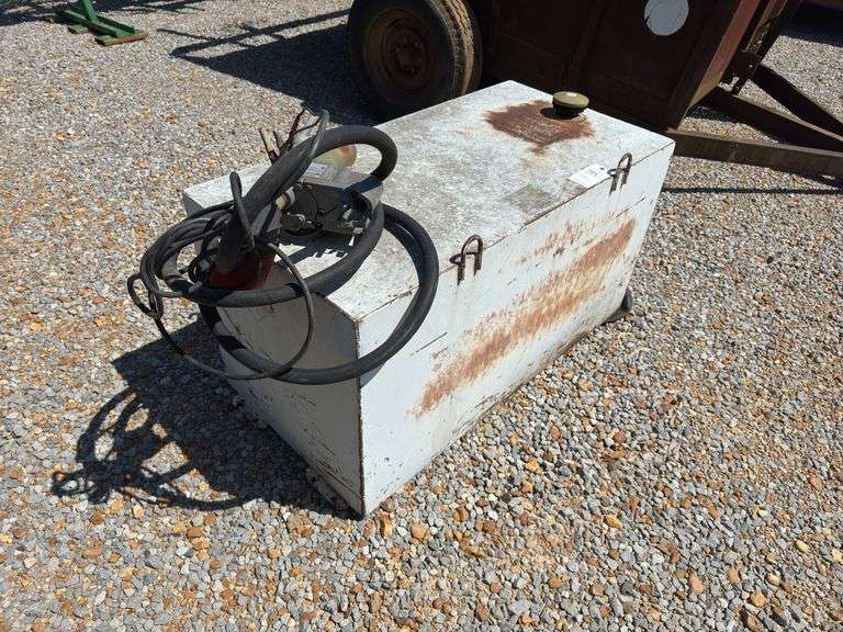 100 Gallon Fuel Tank with Pump
