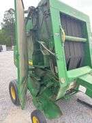 John Deere 467 Round Baler