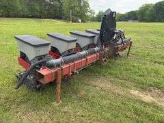 International 6-Row Vacuum Planter