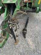 John Deere 467 Round Baler