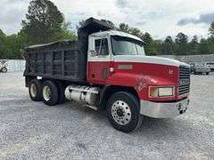 1993 MACK 600 DUMP TRUCK