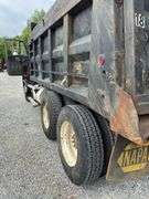 1993 MACK 600 DUMP TRUCK