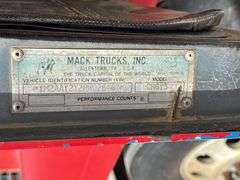 1993 MACK 600 DUMP TRUCK