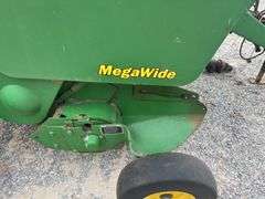 John Deere 467 Round Baler