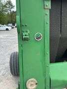 John Deere 467 Round Baler
