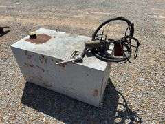 100 Gallon Fuel Tank with Pump