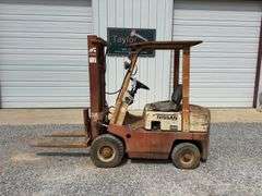 Nissan 3000 Fork Lift