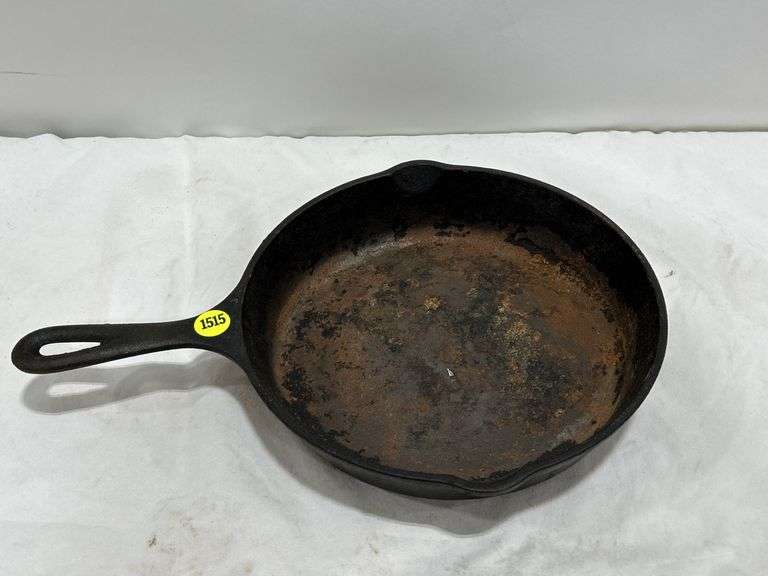 Lodge USA 6SK Cast Iron Skillet image