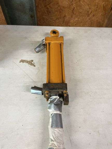 Case 580K Steering Cylinder